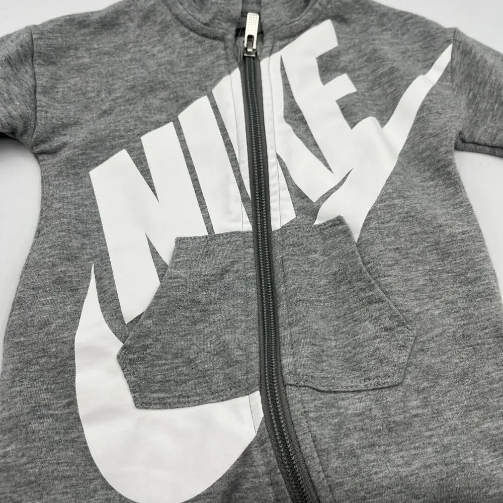 Nike Jump Suit Babies Size 6M Casual Jump Suit Grey Heather White Logo